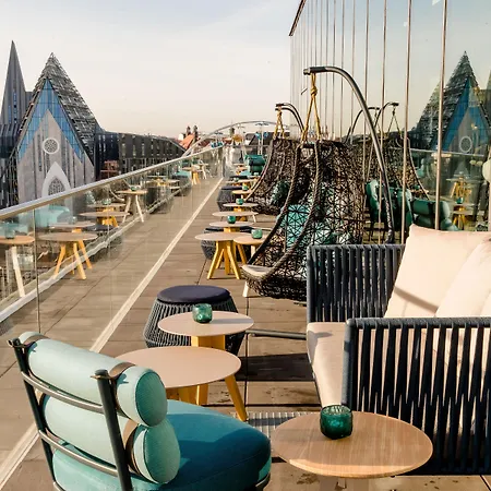 One Leipzig-post 3* לייפציג