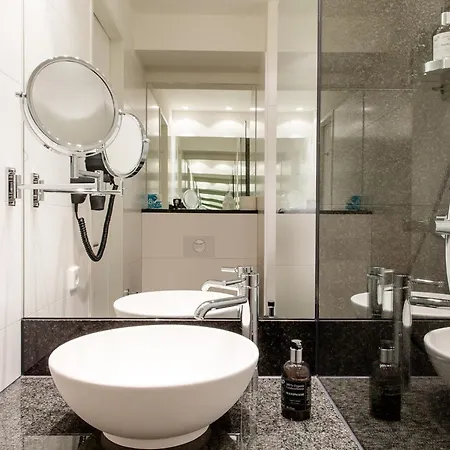 فندق One Leipzig-post 3*