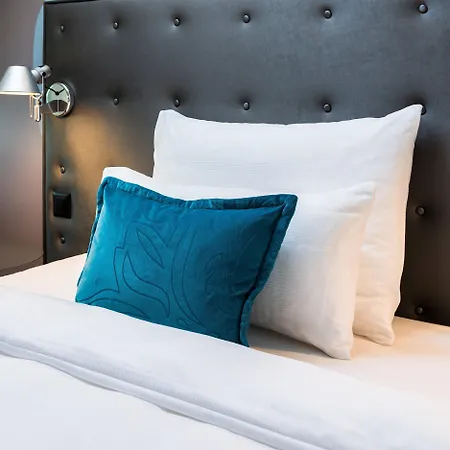 Hotel One Leipzig-post 3*