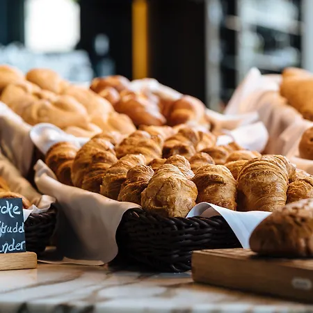 One Leipzig-post 3* لبسيا