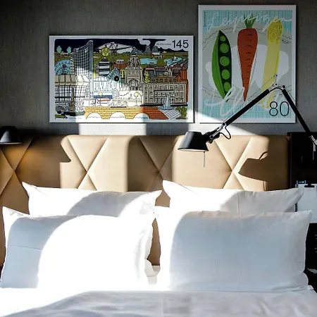 One Leipzig-post Hotel 3*