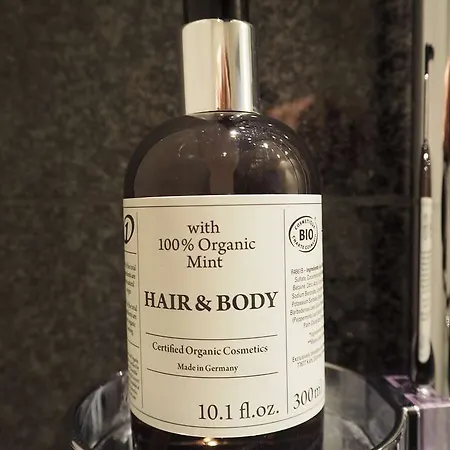 One Leipzig-post Отель