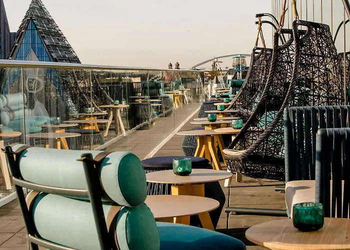 One Leipzig-post Hotell 3*