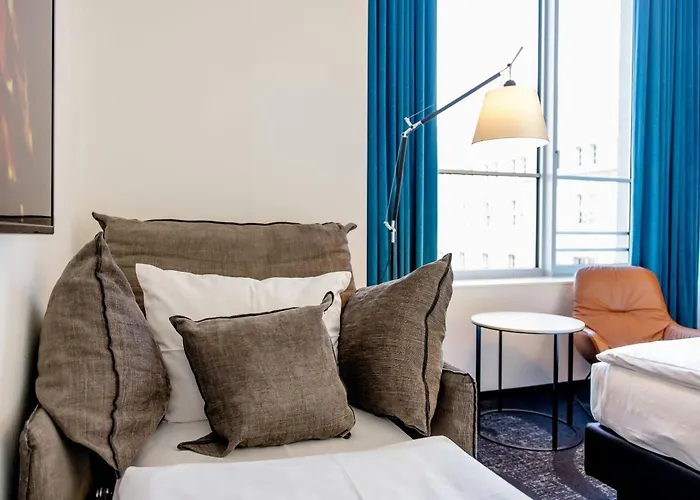 One Leipzig-post Hotell 3*